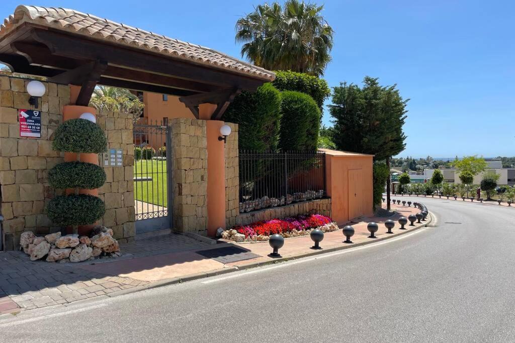 Views Golf Btw Benahavis Marbella & Appartement *